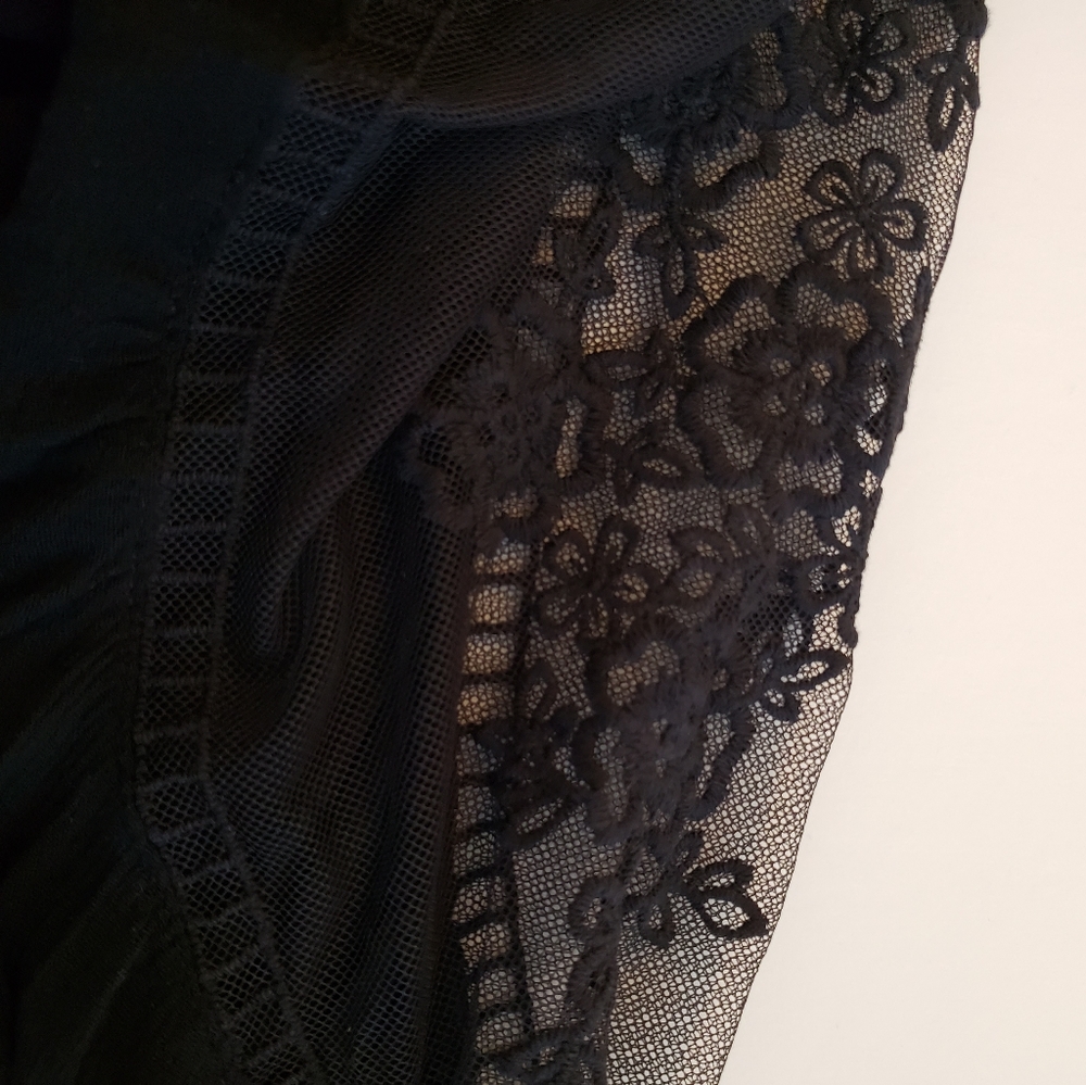 NOT AVAILABLE - Picture 4 of 6